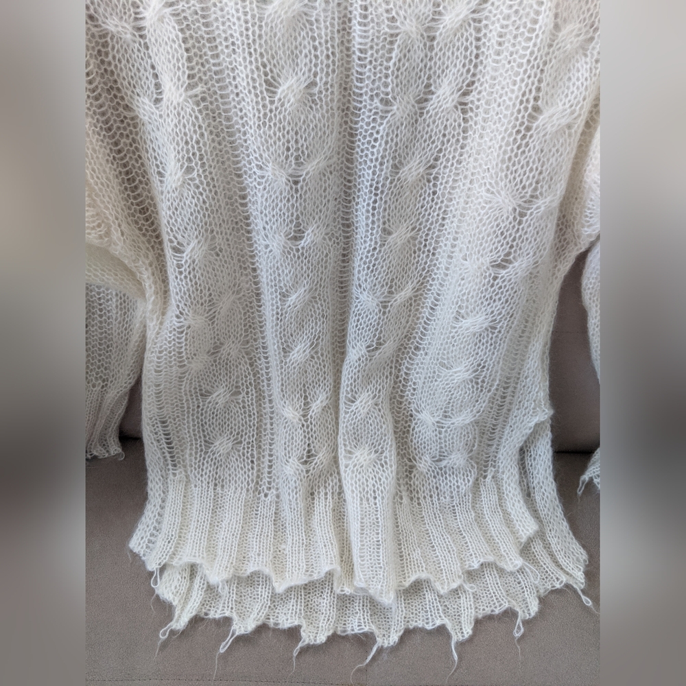 Anthropology Cream Women's Sweater - Picture 12 of 13